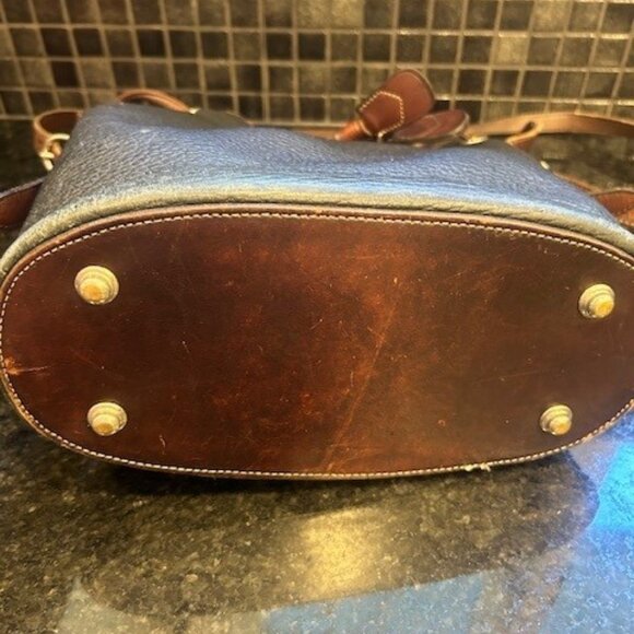 Vintage Dooney Bourke Leather Bucket Shoulder Bag Brown Pebbled Leather Red Tag - Picture 6 of 8